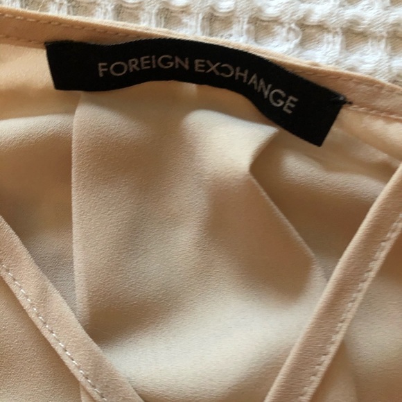 One piece blush blouse - Picture 2 of 2